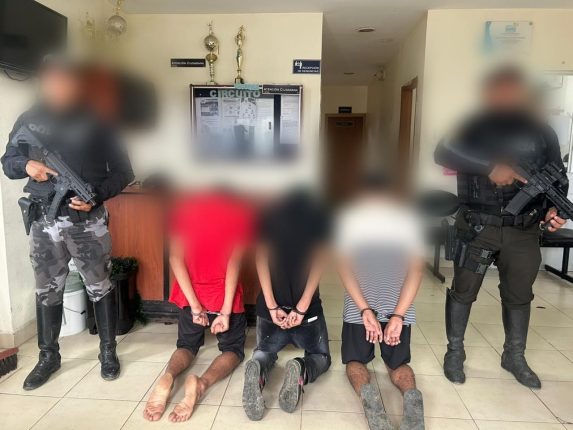 Rescatan a secuestrados y detienen a implicados en Los Ríos