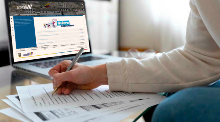 SRI capacita gratis a contribuyentes en declaraciones tributarias