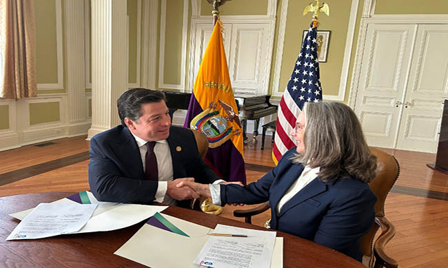 ecuador 221 super-de-companias-suscribe-memorando-para-fortalecer-su-labor-de-control-y-supervision-ecuador221.com_.ec- Súper de Compañías suscribe memorando para fortalecer su labor de control y supervisión