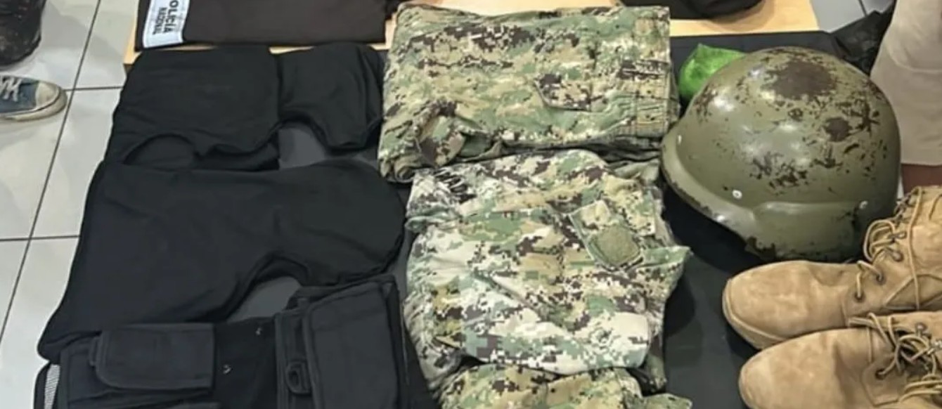 uniformes-oficiales-en-manos-criminales-agravan-inseguridad-nacional.ecuador221.com_.ec_ Uniformes oficiales en manos criminales agravan inseguridad nacional