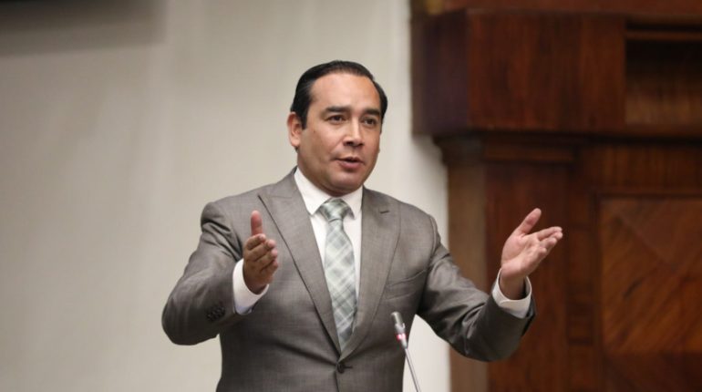 Asamblea debatirá retiro de inmunidad a González