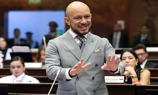 CAL suspende 30 días sin sueldo al legislador Andrés Castillo