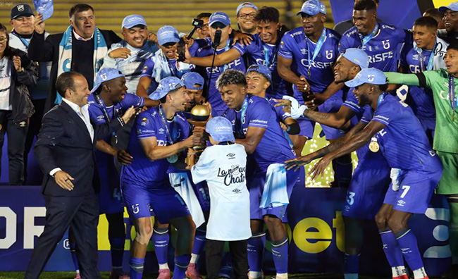 Católica triunfa de visita ante Juventud en la Copa Libertadores