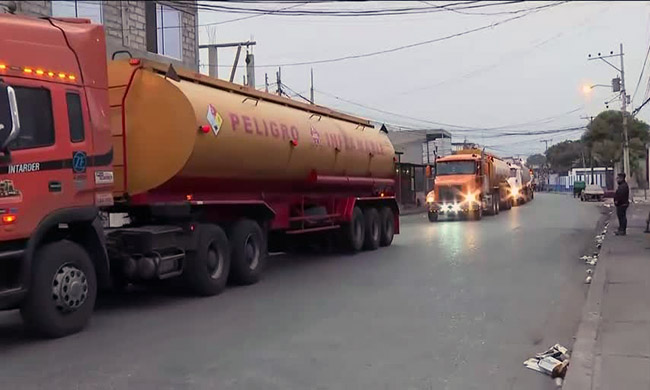 daniel-noboa-modifica-temporalmente-formula-para-calcular-valor-del-diesel-ecuador221.com_.ec_ Daniel Noboa modifica temporalmente fórmula para calcular valor del diésel