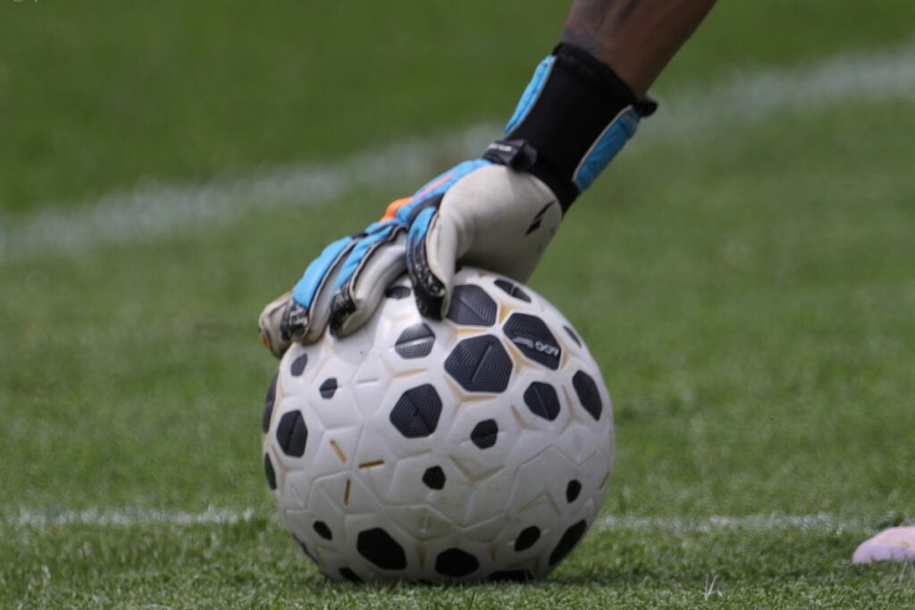 ecuador 221 fifa-impide-fichajes-a-catorce-clubes-ecuatorianos.ecuador221.com_.ec_ FIFA impide fichajes a catorce clubes ecuatorianos
