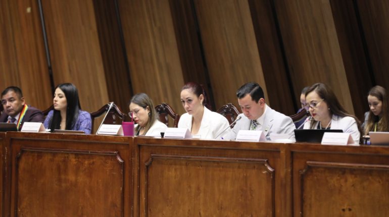 Godoy enfrentará a correístas en inicio de juicio político