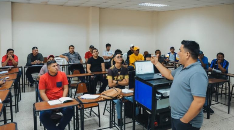 Guayaquil ofrece becas para 29 carreras técnicas