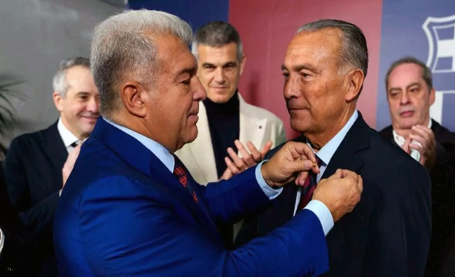 Joan Laporta dimite y Rafa Yuste es nuevo presidente del Barça