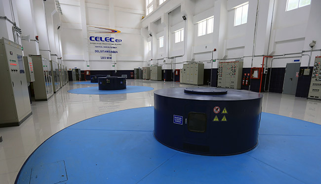 Ministra Manzano recorrió la central Delsitanisagua en Loja