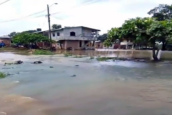 ecuador 221 recintos-de-montalvo-y-babahoyo-incomunicados-por-desborde-del-rio-san-pablo-ecuador221.com_.ec_ Recintos de Montalvo y Babahoyo incomunicados por desborde del río San Pablo