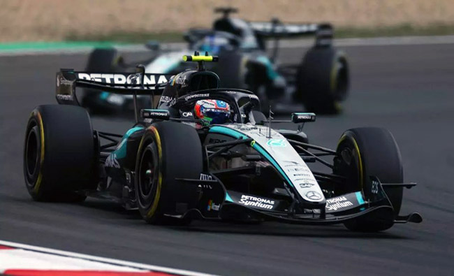 ecuador 221 antonelli-gana-en-china-sainz-puntua-y-alonso-se-retira-ecuador221.com_.ec_ Antonelli gana en China; Sainz puntúa y Alonso se retira