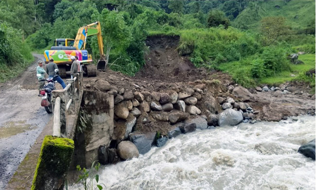 Azuay: La Prefectura atendió 37 emergencias viales