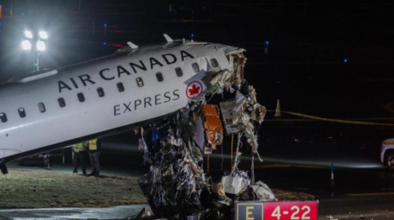 Choque de avión deja dos muertos en Nueva York