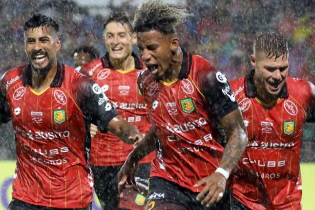 Deportivo Cuenca avanza a fase de grupos sudamericana