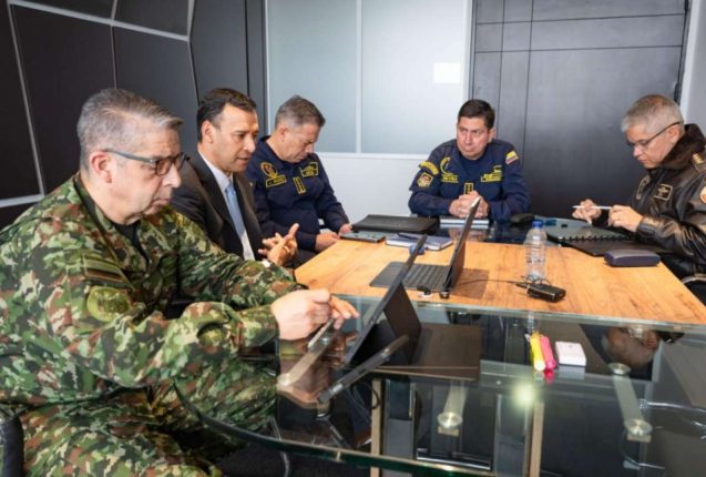 Ecuador y Colombia analizan origen de bomba fronteriza