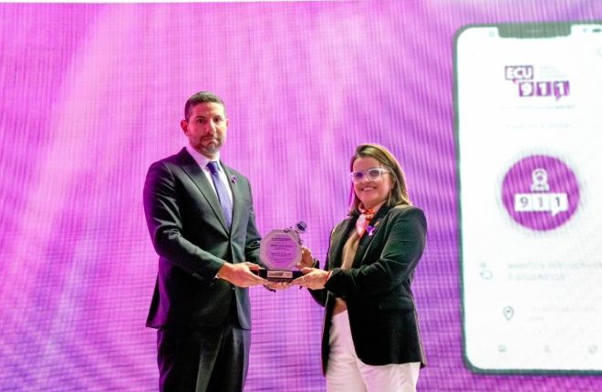 Gobierno presenta Botón Violeta para proteger mujeres en riesgo