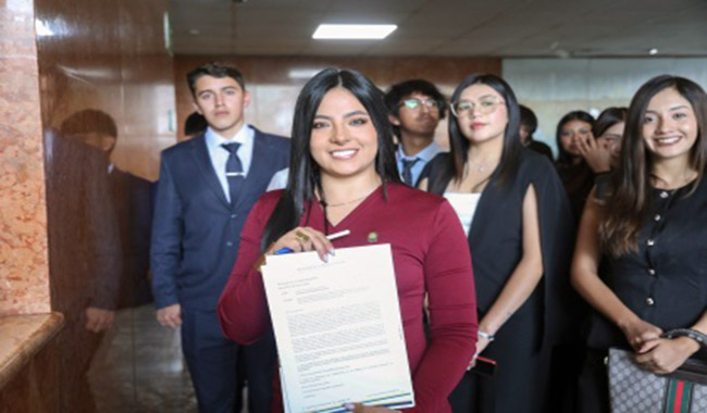 María Paula Villacreses plantea proyecto de ley para regular uso de la inteligencia artificial