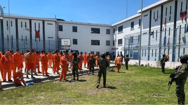 Militares decomisan droga y objetos prohibidos en cárcel