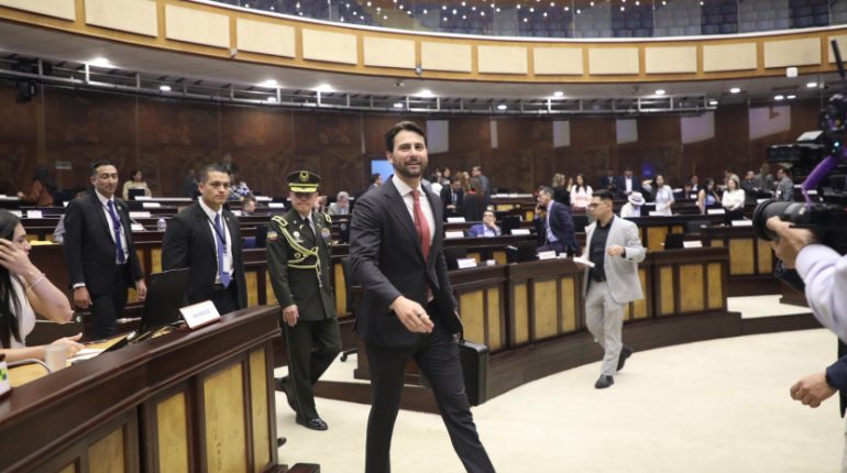 Olsen niega aumento de subsidio de residencia legislativa