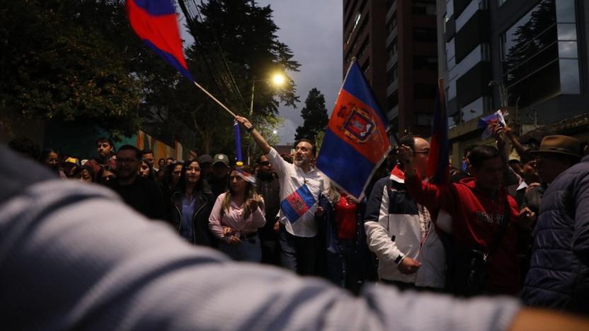 pabel-munoz-marcha-y-demanda-reformas-al-cootad.ecuador221.com_.ec_ Pabel Muñoz marcha y demanda reformas al Cootad