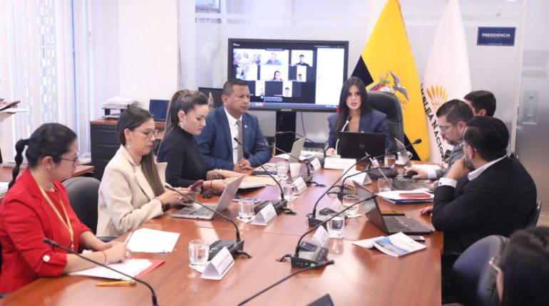 Registro Civil solicita ley para aplicar fallo sobre género
