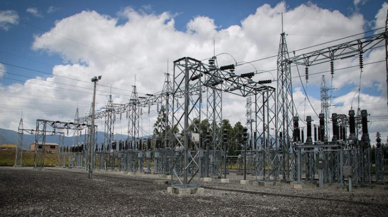 Trabajadores eléctricos rechazan separar Transelectric de Celec