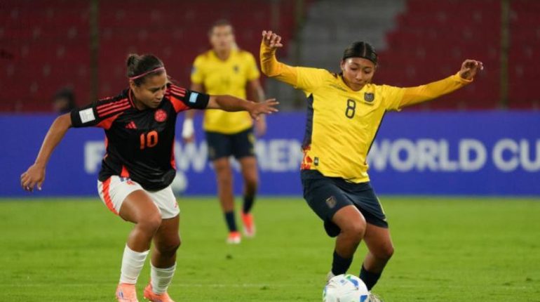 Ecuador visita a Paraguay en duelo clave femenino