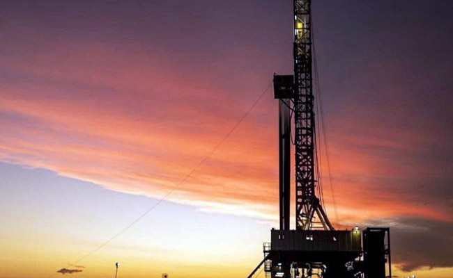 El petróleo, estable tras el aumento de producción de la OPEP+