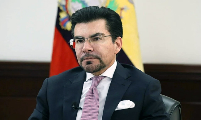 Evacuan al Fiscal general Leonardo Alarcón por disparos afuera de cafetería