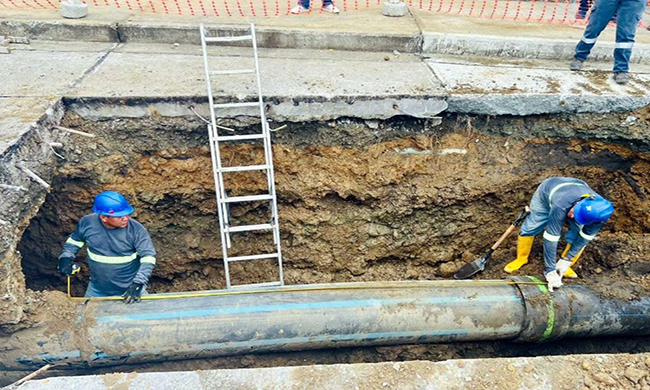 Interagua suspende el servicio de agua en el sur de Guayaquil por reparación