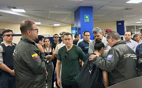 Noboa supervisa operativos en varias oficinas de CNEL