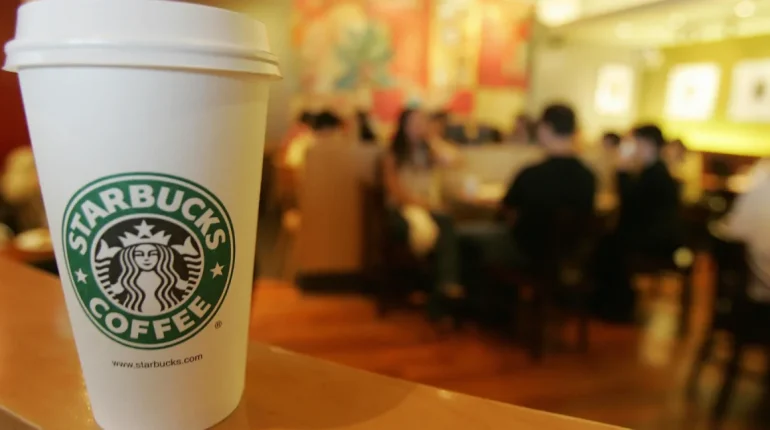 Starbucks inaugura octava tienda y anuncia expansión