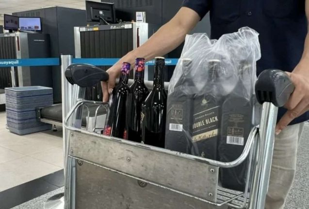 Aduana reduce ingreso de licor sin impuestos a viajeros
