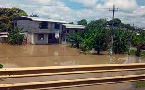 balzar-esta-bajo-el-agua-70-casas-afectadas-ecuador221.com_.ec_ Balzar está bajo el agua; 70 casas afectadas