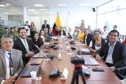 Comisión debate reformas sobre militares y uso ilegal uniformes