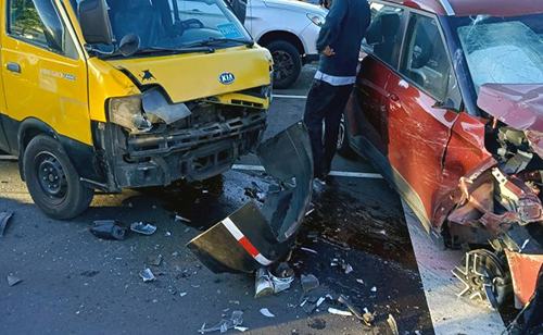 Congestionamiento por choque en la av. América y Mariana de Jesús