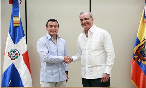 Daniel Noboa y Luis Abinader impulsan acuerdo comercial y cooperación bilateral en Punta Cana