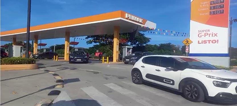 ecuador 221 escasez-de-combustibles-en-Guayaqquil Reportan falta de gasolinas Extra y Ecopaís en Guayaquil
