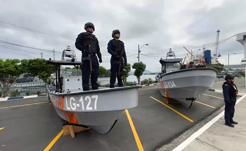 Estados Unidos entregó tres lanchas guardacostas a la Marina
