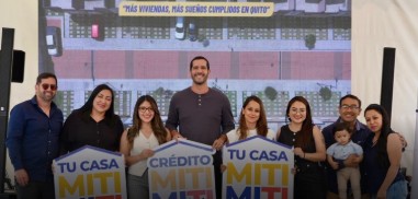 Gobierno entrega viviendas en Quito con plan Miti-Miti