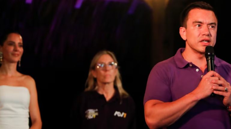 Noboa destaca fortaleza maternal en emotivo mensaje nacional