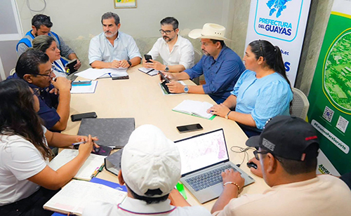 Prefecto Carlos Encalada se reunió con varios alcaldes de Guayas