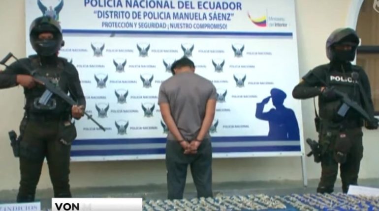 Desmantelan centro de acopio de drogas en vivienda del sur de Quito