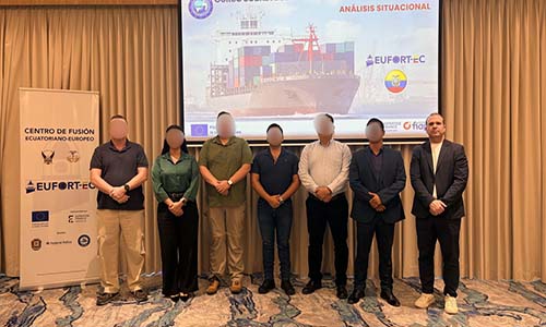 Ecuador fortalece cooperación para combatir el narcotráfico marítimo