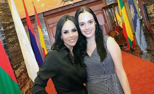 Emilia Reece Holguín delegada presidencial en Servicios Postales