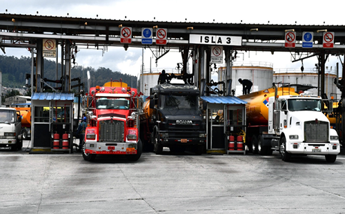 Gobierno refuerza controles para garantizar abastecimiento de combustibles