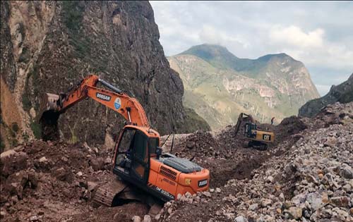 Habilitan paso en la vía Cuenca-Girón-Pasaje