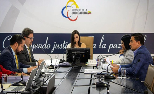 Judicatura pide la renuncia a todos los directores provinciales