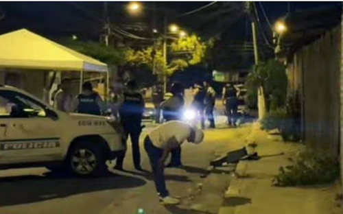 cuatro-muertos-en-ataque-armado-durante-velorio-en-manta-ecuador221.com_.ec_ Cuatro muertos en ataque armado durante velorio en Manta