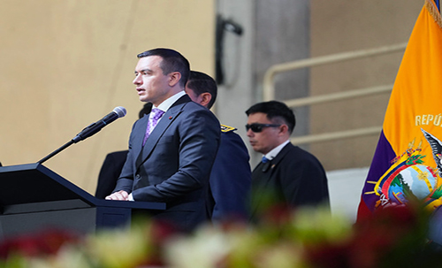 Daniel Noboa emite reglamento para rebaja de impuestos por donación de viviendas